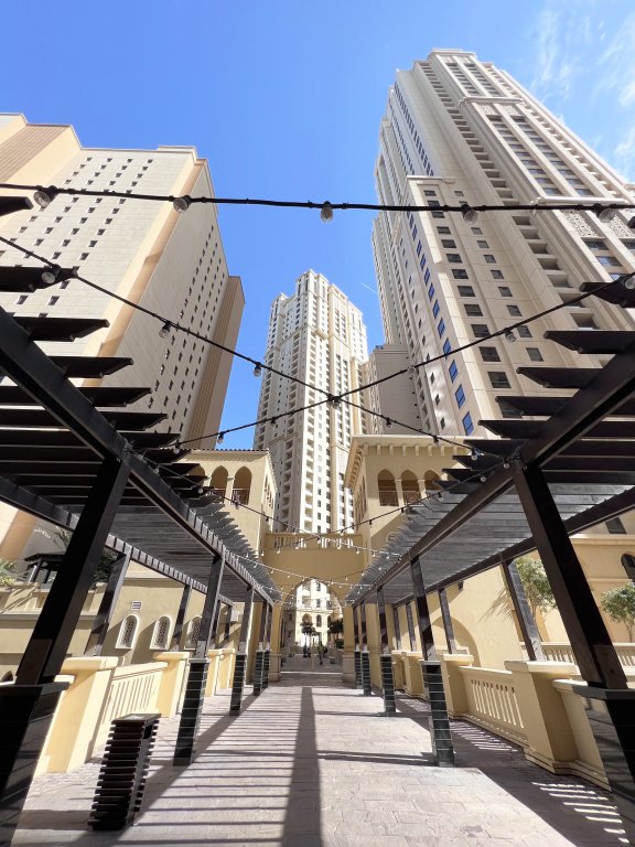 Дубай: Апартаменты GMA Amwaj 2BR Sea View High Floor