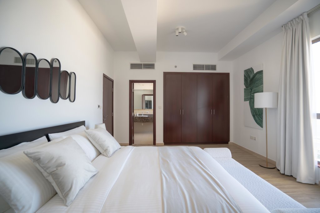 Дубай: Апартаменты GMA Amwaj 2BR Sea View High Floor