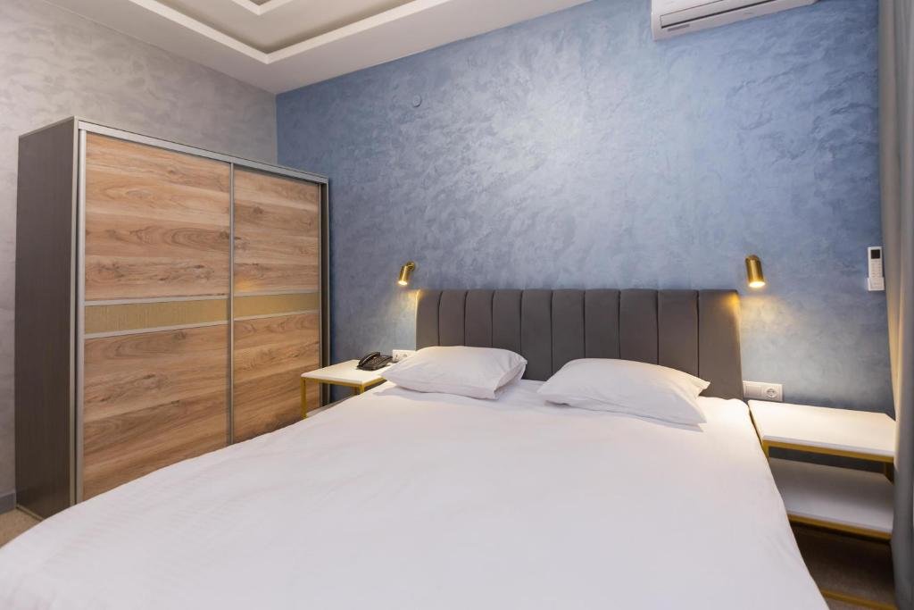 Алматы: Amelia Hotel