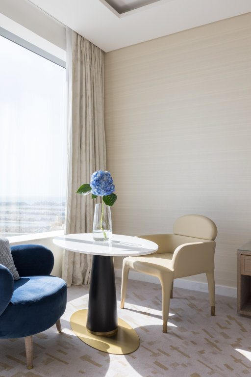 Дубай: Апартаменты Palm Tower St Regis