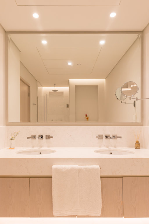 Дубай: Апартаменты Palm Tower St Regis