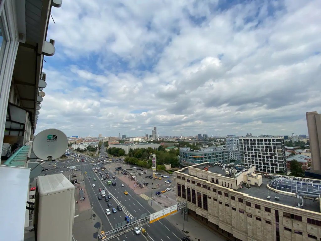 Москва: Квартира Синяя в Доме-корабле на Тульской
