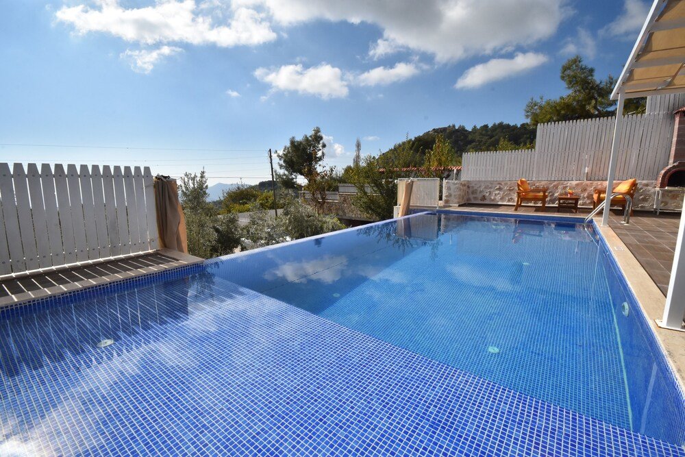 Исламлар: Villa Zeytin Islamlar