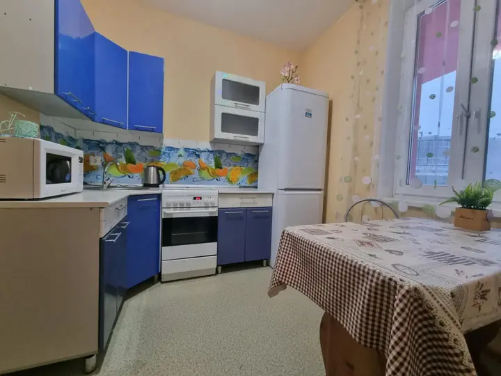 Ноябрьск: Апартаменты на улице Советская 106