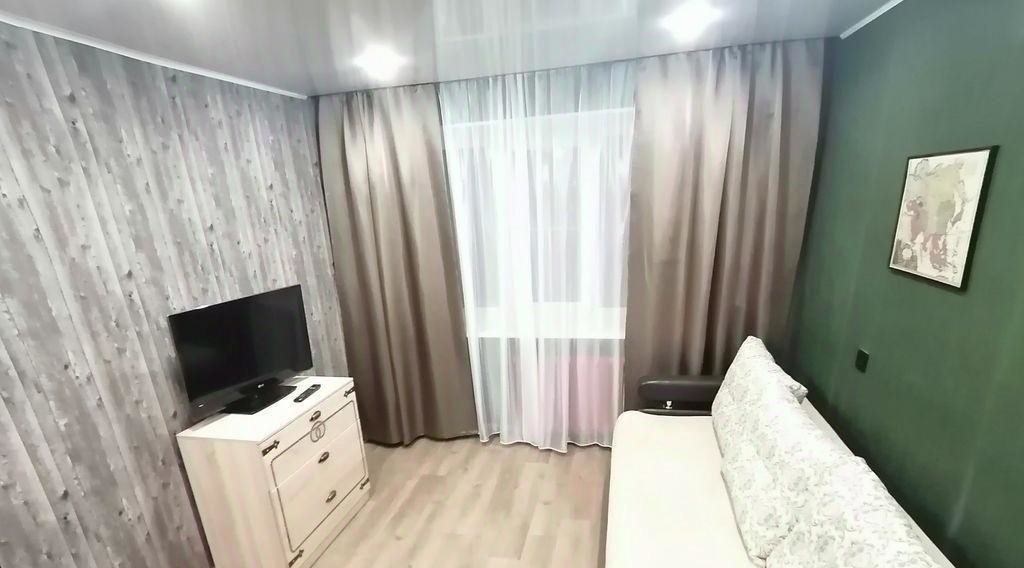 Омск: Апартаменты на улице Ленина 31