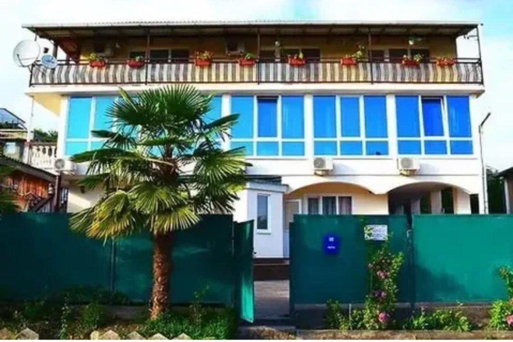 Вардане: Гостевой дом Южный вайб "Вардане"