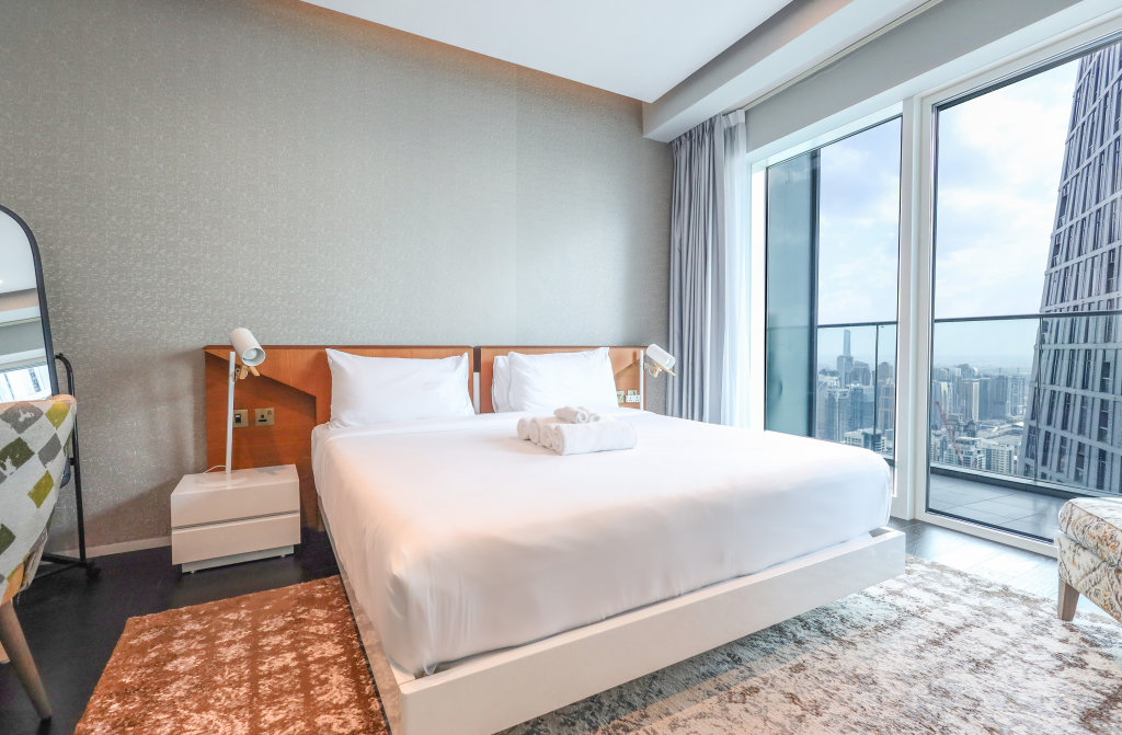 Дубай: Apartments Elite LUX Holiday Homes - Sky-High Luxury 1BR with Stunning Views in Marina, Dubai