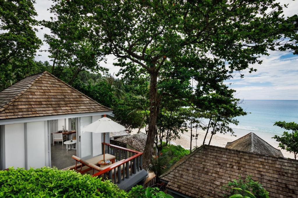 Тхаланг: The Surin Phuket