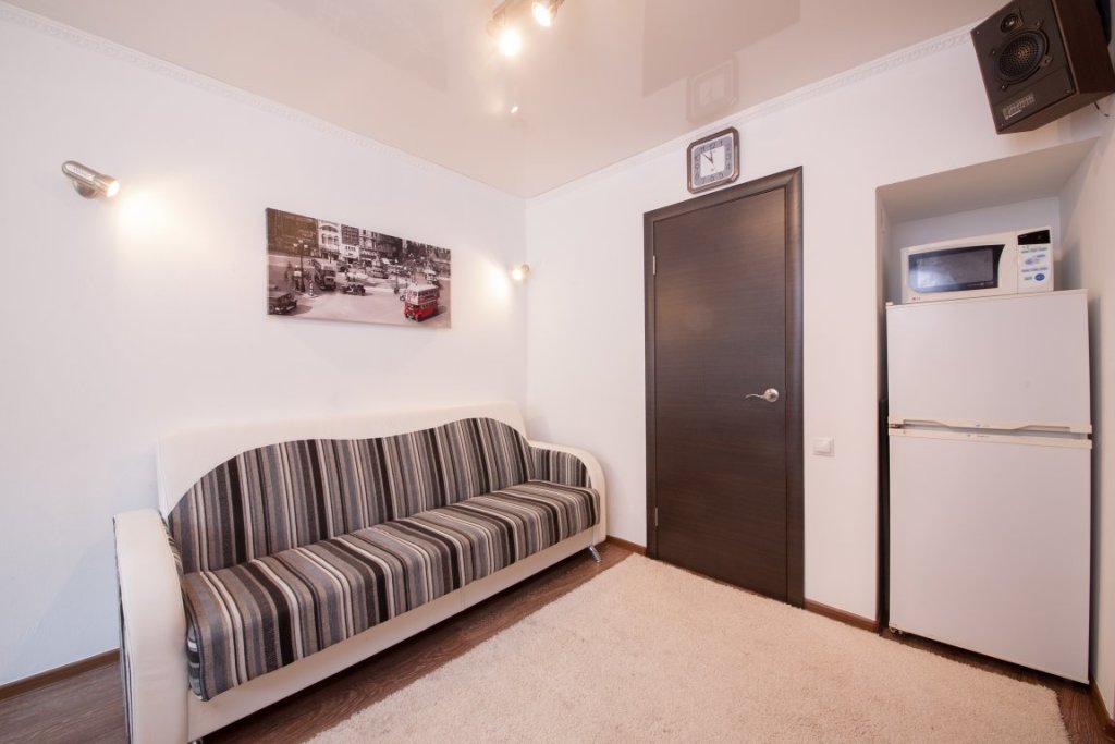 Красноярск: Na Aerovokzalnoy 3a Apartments