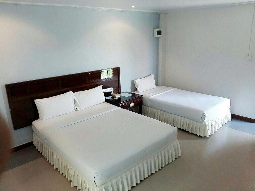 Накхон-Патхом: Phanthong Hotel