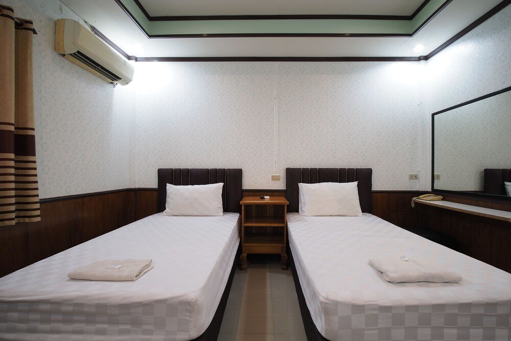 Саттахип: Suanphai Resort by OYO Rooms