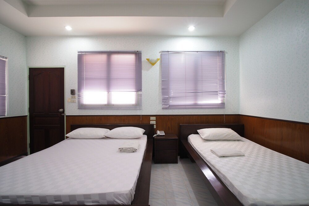 Саттахип: Suanphai Resort by OYO Rooms