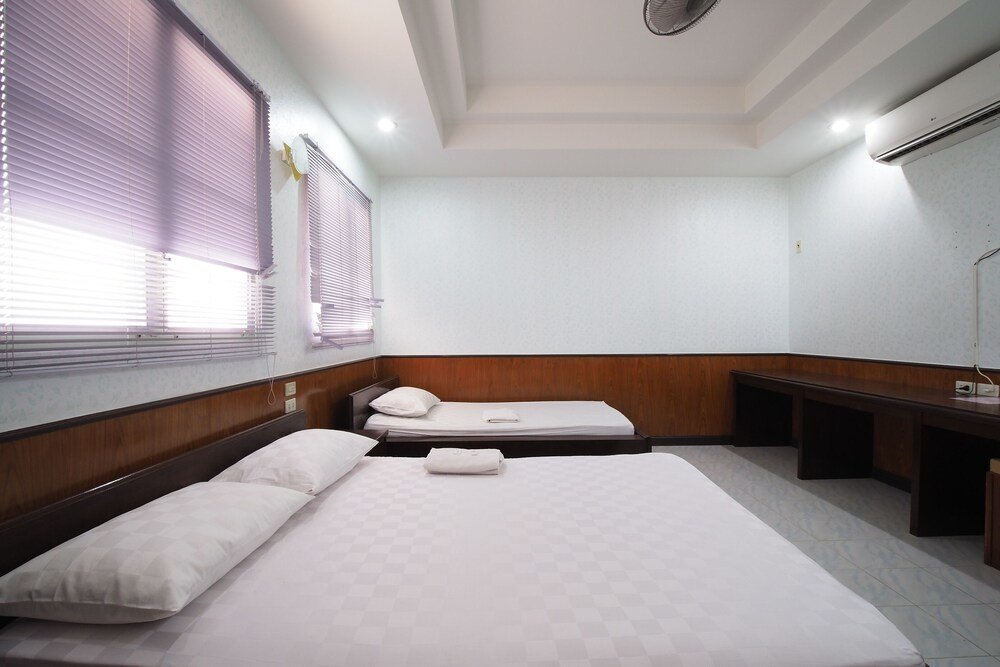 Саттахип: Suanphai Resort by OYO Rooms