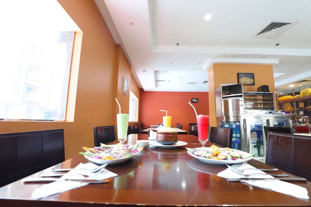 Дубай: Syaj Hotel