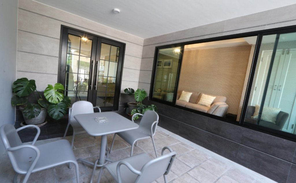 Бангкок: Neveu Premier Residence : Ratchada