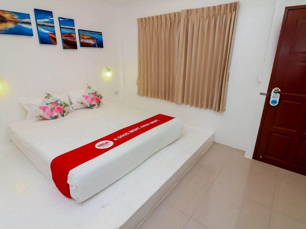 Кату: At We Patong hostel by NIDA Rooms