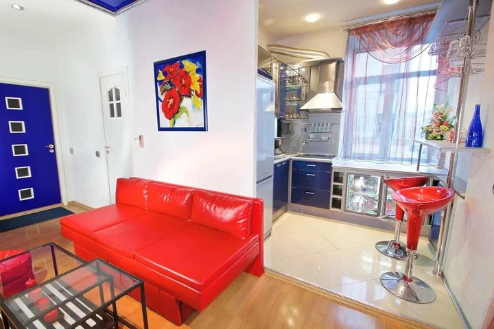 Санкт-Петербург: Myhomehotel Ispolkomskaya 9