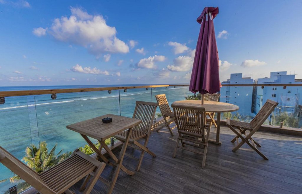 Северный атолл Мале: Coral Grand Beach & Spa