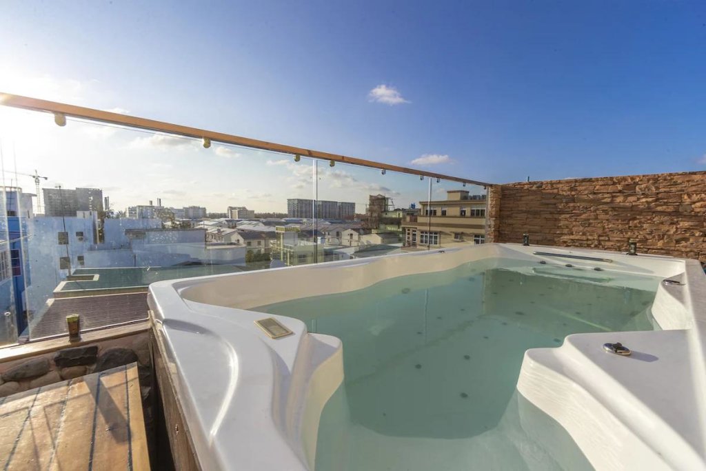 Северный атолл Мале: Coral Grand Beach & Spa