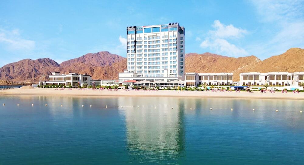 Дибба: Mirage Bab Al Bahr