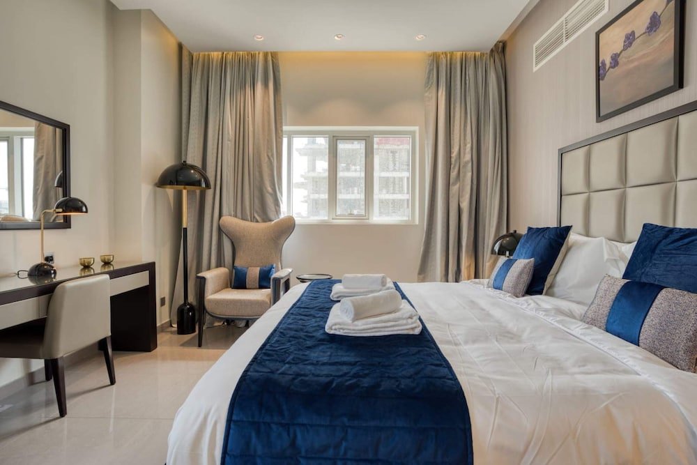 Дубай: Guestready - Luxury Apartment in Damac Majestine!