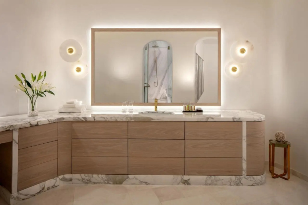 Гантут: Anantara Santorini Abu Dhabi Retreat - Adults Only