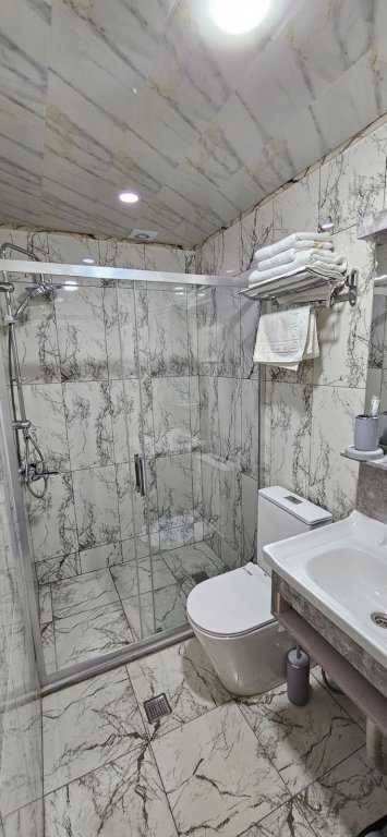 Баку: Отель NH Old City Hotel