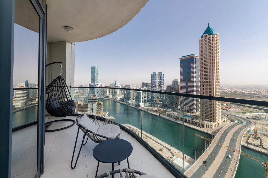 Дубай: Апартаменты Zada Tower 1BR with amazing Dubai Canal view