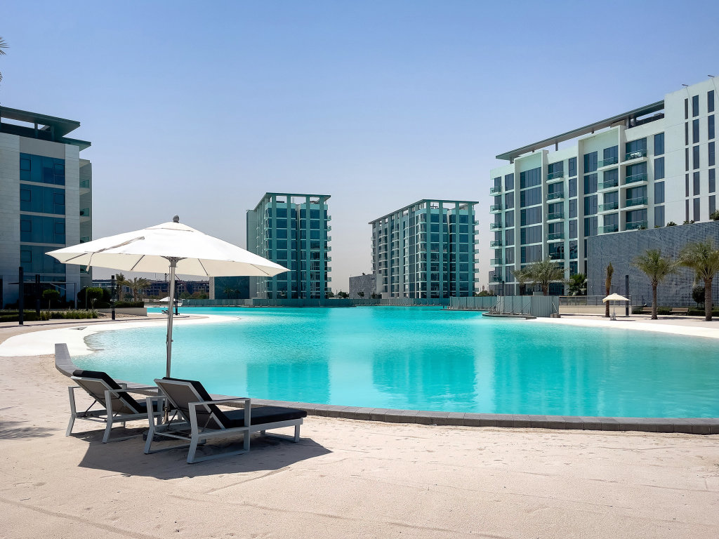 Дубай: Апартаменты Beautiful 1BR in Crystal Lagoon