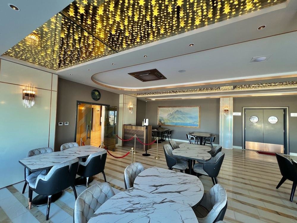 Арнавуткёй: Отель MQ Hotel Suites