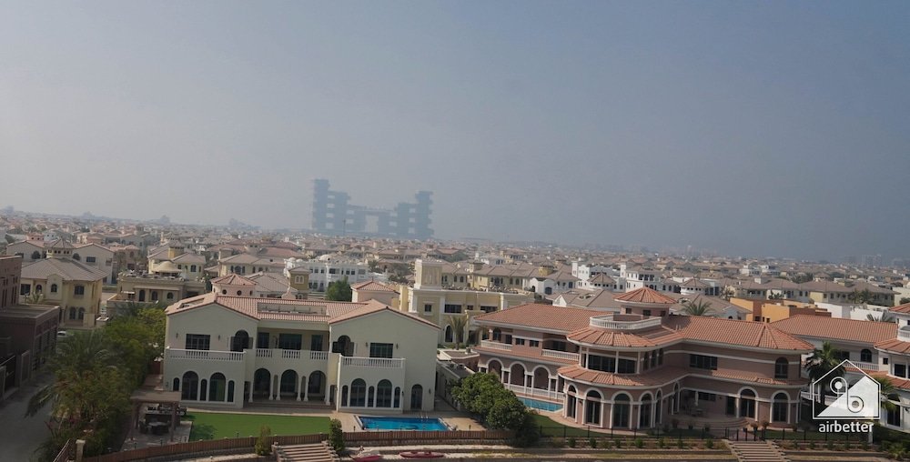 Дубай: Stunning Palm Views Apt on the Beach Dubai