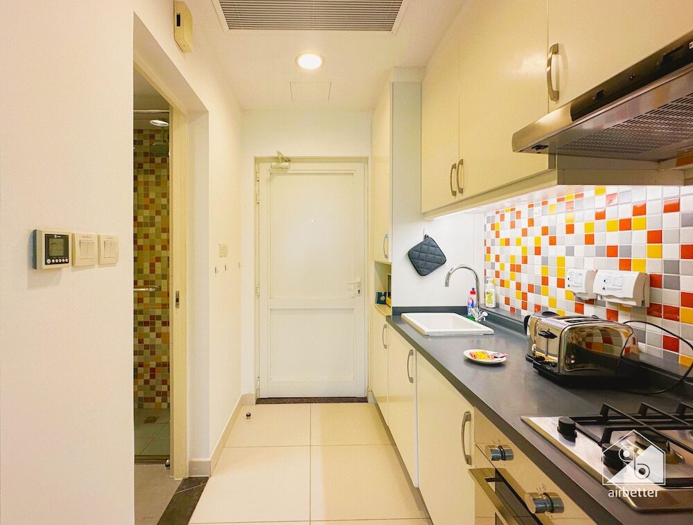 Дубай: Stunning Palm Views Apt on the Beach Dubai
