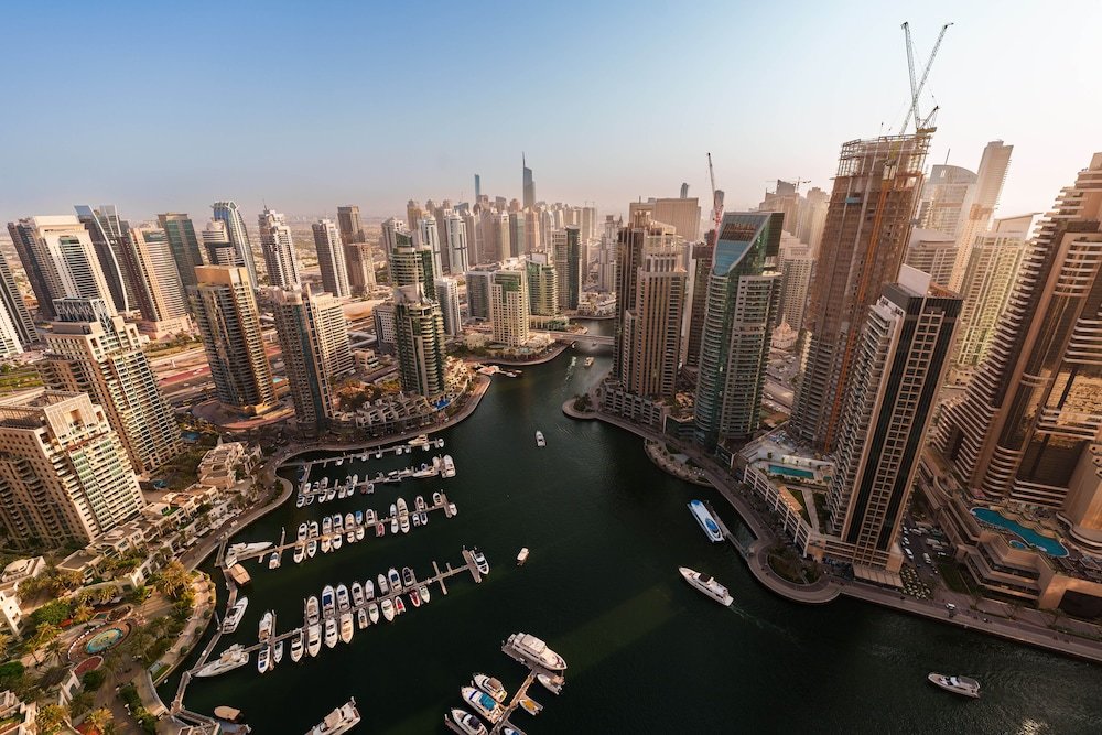 Дубай: Maison Privee - Modern Luxury Apt w/ Spectacular Dubai Marina Vws