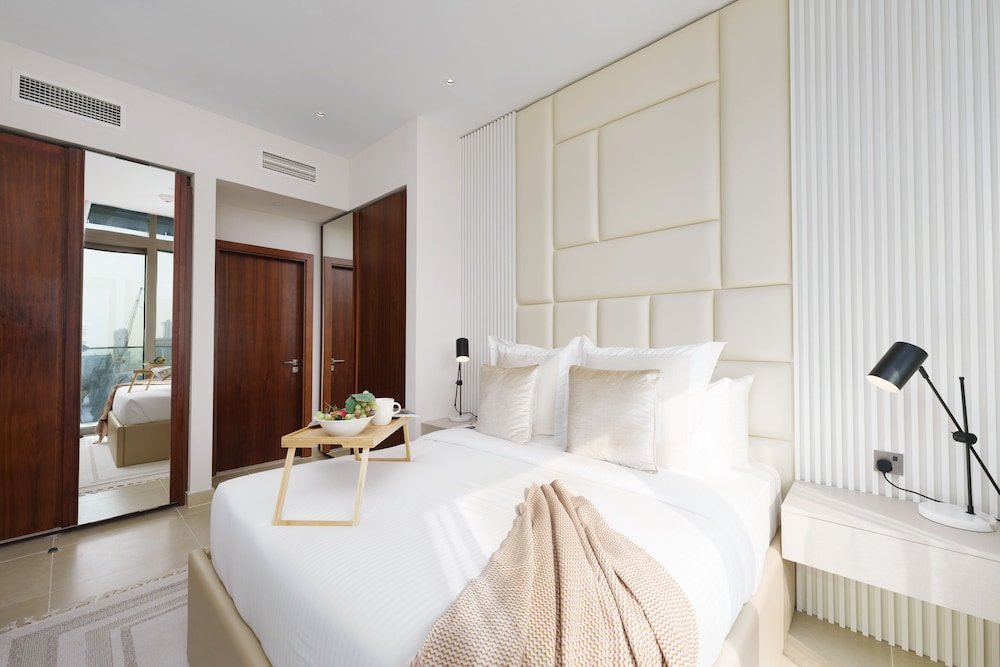 Дубай: Maison Privee - Modern Luxury Apt w/ Spectacular Dubai Marina Vws