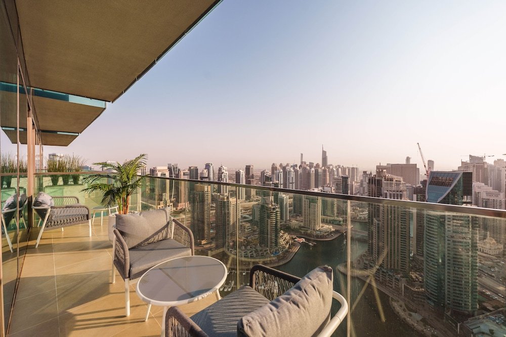 Дубай: Maison Privee - Modern Luxury Apt w/ Spectacular Dubai Marina Vws
