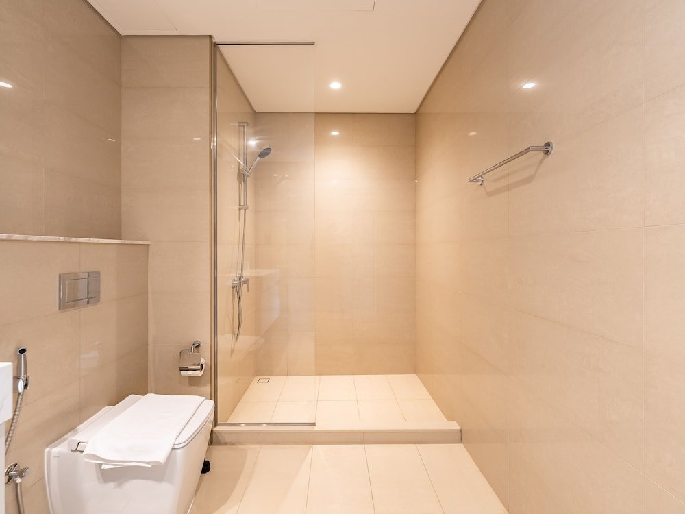 Дубай: Eloquent Upscale with Breathtaking Burj