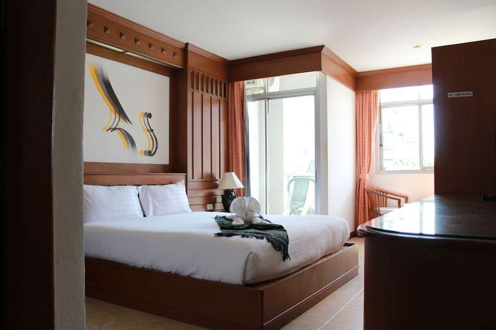 Кату: Talya Patong Hotel