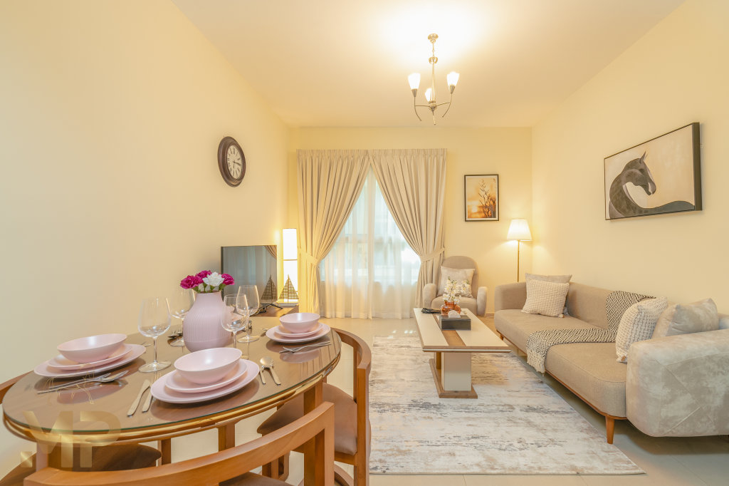 Дубай: Апартаменты Marco Polo Splendid & Newly Furnished 1 BR in JVC With Pool