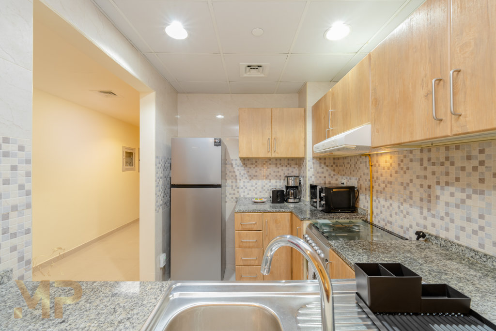Дубай: Апартаменты Marco Polo Splendid & Newly Furnished 1 BR in JVC With Pool