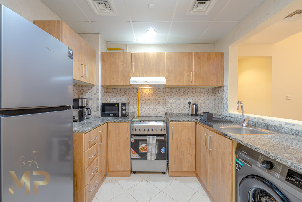 Дубай: Апартаменты Marco Polo Splendid & Newly Furnished 1 BR in JVC With Pool