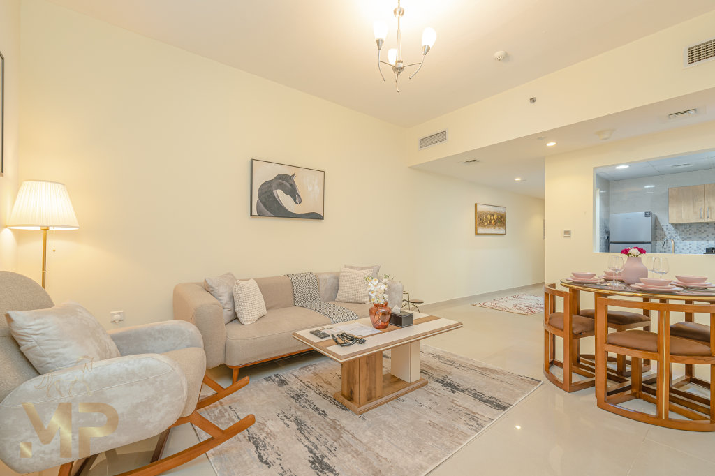 Дубай: Апартаменты Marco Polo Splendid & Newly Furnished 1 BR in JVC With Pool
