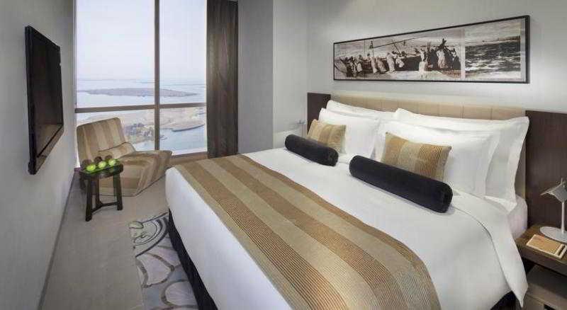 Абу-Даби: Jumeirah at Etihad Towers Residences