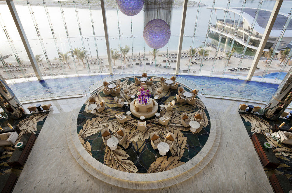 Абу-Даби: Jumeirah at Etihad Towers Residences