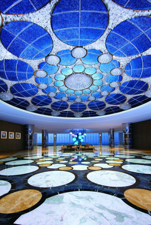 Абу-Даби: Jumeirah at Etihad Towers Residences
