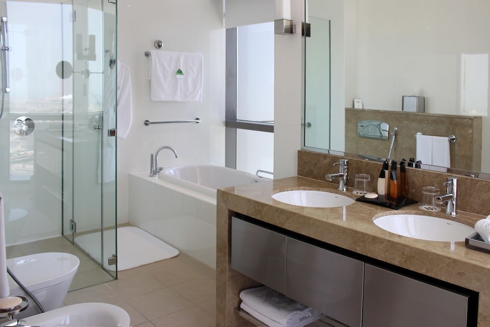 Абу-Даби: Jumeirah at Etihad Towers Residences