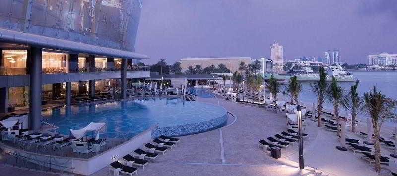 Абу-Даби: Jumeirah at Etihad Towers Residences