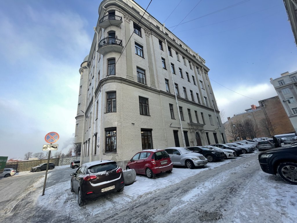 Квартира Удобная Двухуровневая в Центре Санкт-Петербурга — фото 4