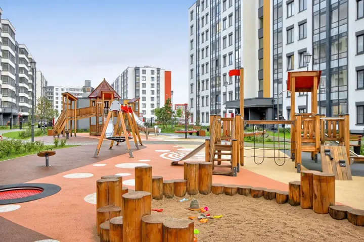 Санкт-Петербург: Апартаменты Ягодки Inn на Буденного 21 к.1