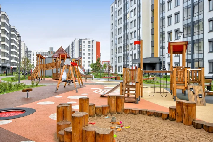 Санкт-Петербург: Апартаменты Ягодки Inn на Буденного 21 к.1