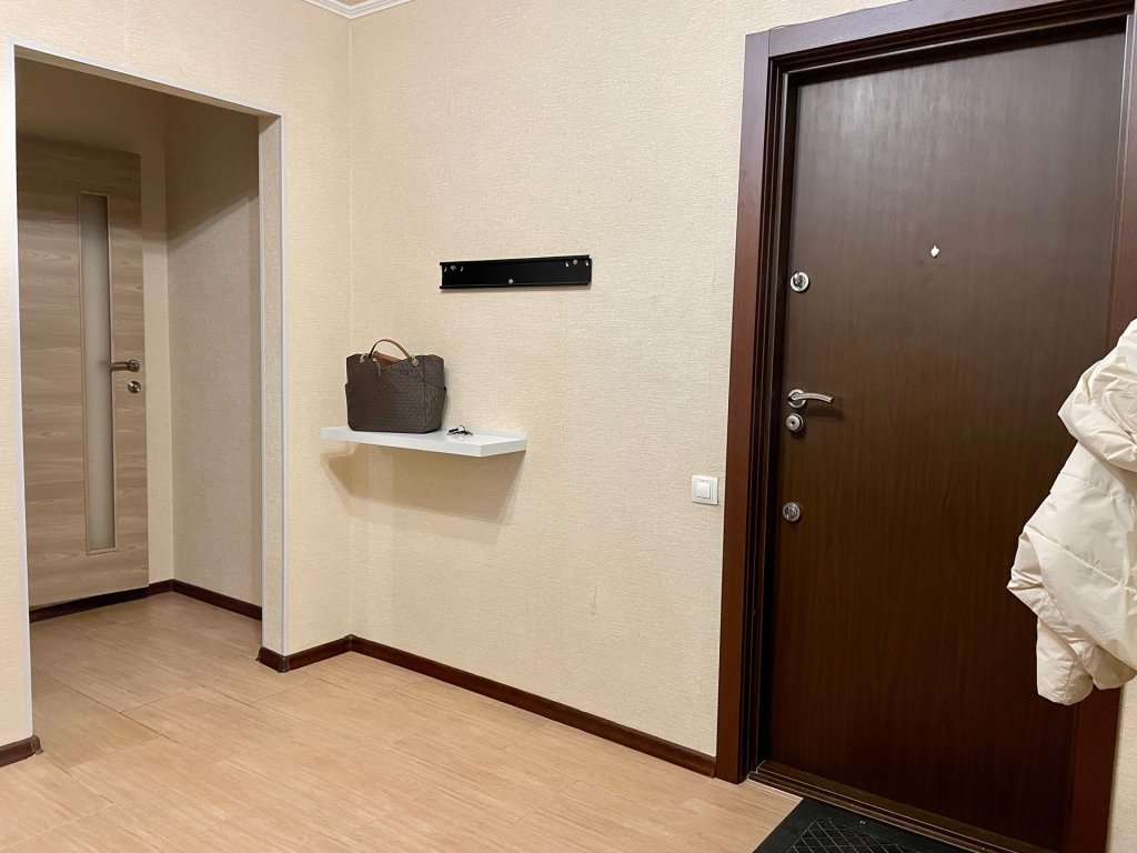 Санкт-Петербург: Квартира 2х комнатные Апартаменты у метро Комендантский пр.